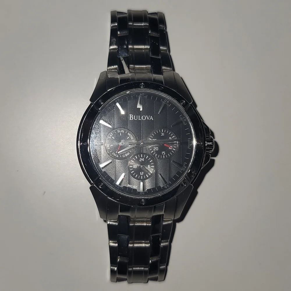 Bulova Mens Silver watch - Picture 4 of 4